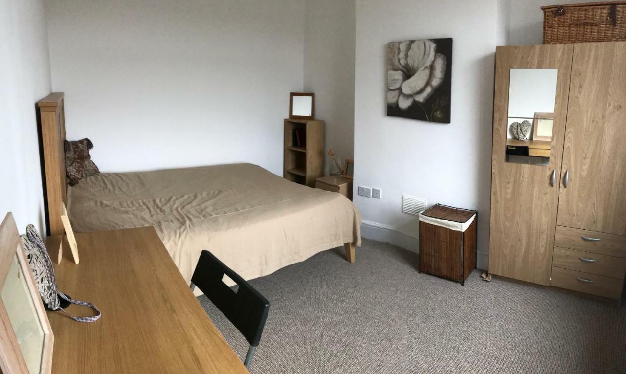 Beautiful Home, 3 Bedroom House Near Alton Towers, Wedgwood Museum, Universities Newcastle-under-Lyme Esterno foto