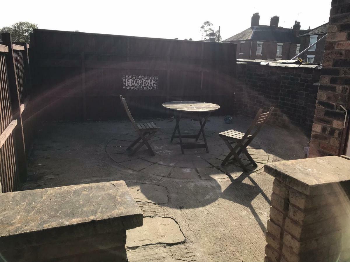 Beautiful Home, 3 Bedroom House Near Alton Towers, Wedgwood Museum, Universities Newcastle-under-Lyme Esterno foto